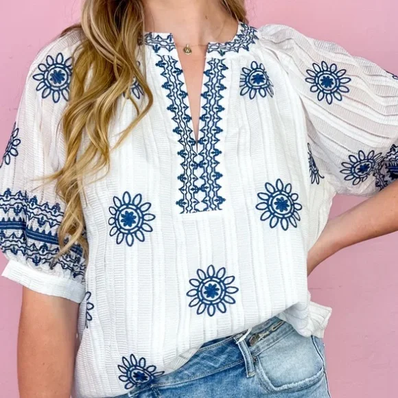 THML Yacht Club Chic Embroidered Top - Picture 3 of 7